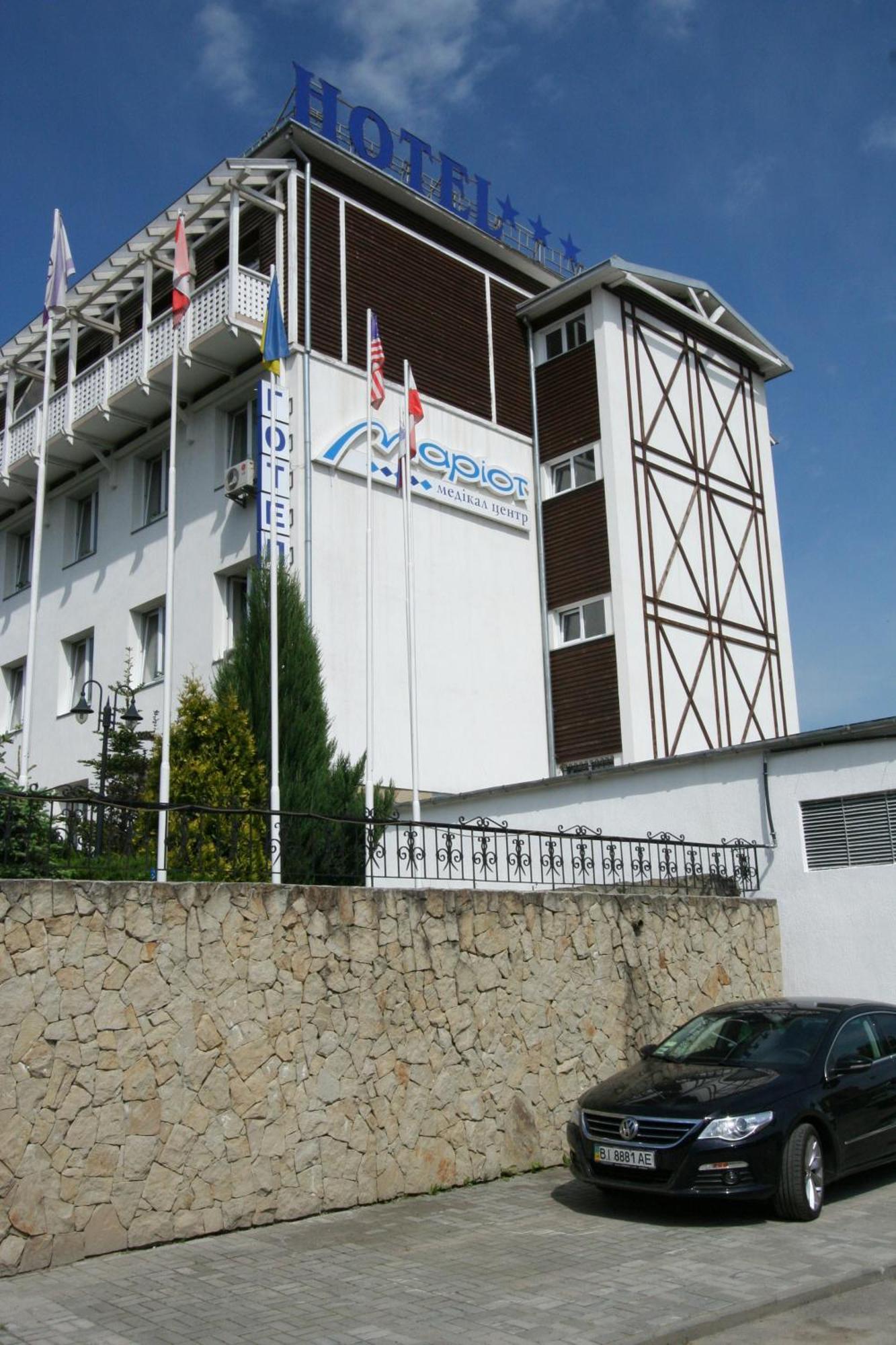 Mariot Medical Center Hotel Truskavets Exteriör bild