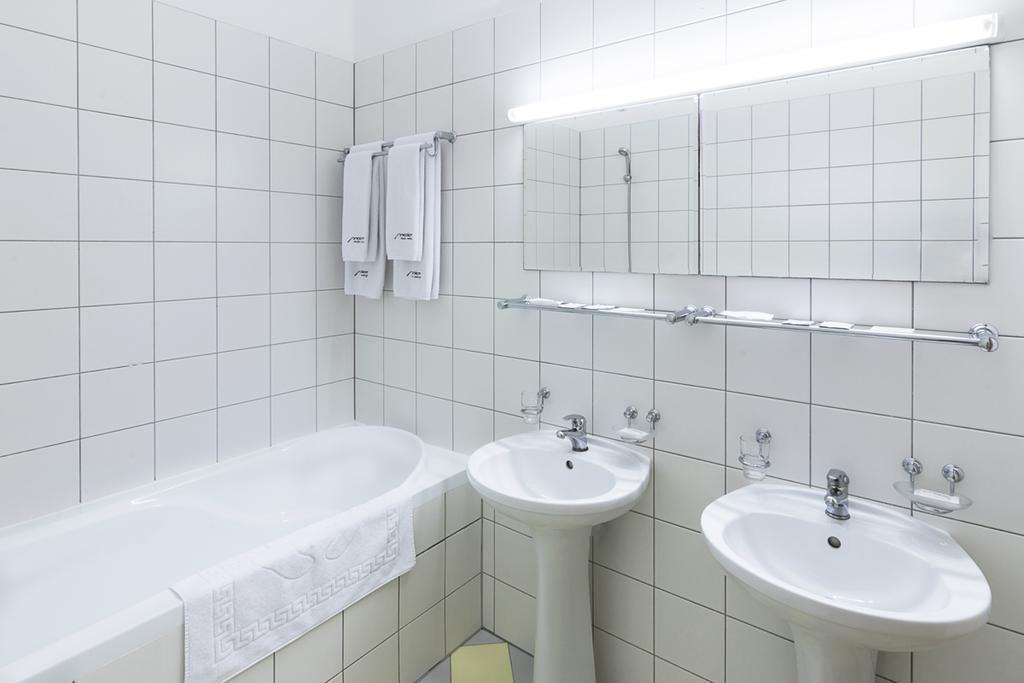 Mariot Medical Center Hotel Truskavets Exteriör bild