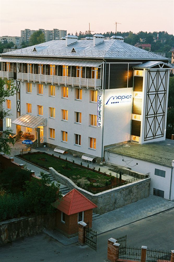 Mariot Medical Center Hotel Truskavets Exteriör bild